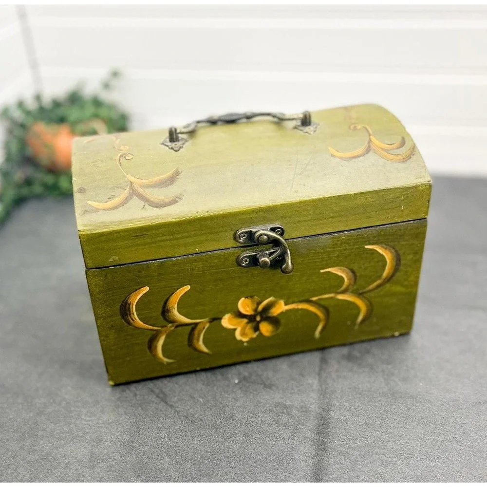 Vintage Green Wooden Jewelry Box:‎ Hand Painted Floral Trinket Storage